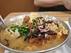 -爱民螺蛳粉(梧州国泰广场店)