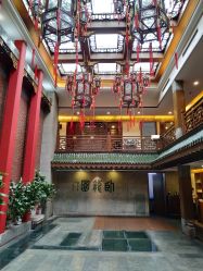 -梅龙镇酒家·宴会厅(南京西路总店)