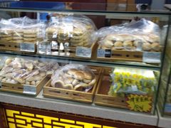 面包甜点陈列柜-老鼎丰(靖宇街总店)