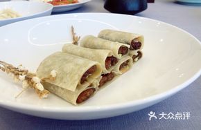 Hangzhou-style Drum-shaped Soy-braised Pork