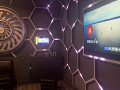 -范特西FANTASY量贩式KTV(民主广场店)