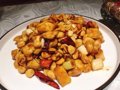 宫爆鸡丁-雲蜀龙阁·金牌水煮鱼(方庄店)