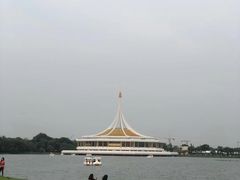 -皇家田广场(อนุสาวรีย์ทหารอาสา)