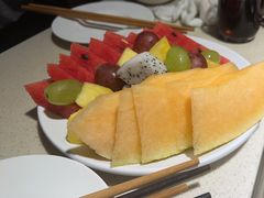 -海底捞火锅鲜切牛肉主题店(长寿路店)