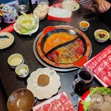 肉质一绝的宽板凳老灶火锅 