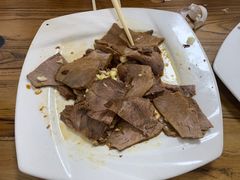 -溢心园香河肉饼总店