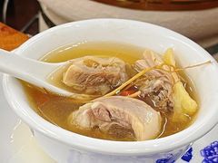 -广味炭炉鸡煲(宝业路分店)