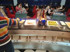 -迈豪国际酒店-百老汇旋转西餐厅