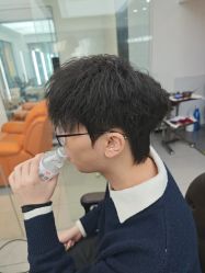 -尤司男士国潮理发馆