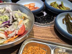 -明洞阿姨·韩式酱蟹烤肉·创意料理(三元桥店)