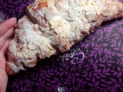 杏仁羊角-西点坊(浦东香格里拉店)