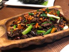 -老滇山寨•云南特色菜•地方菜•民族风情歌舞表演(金碧店)