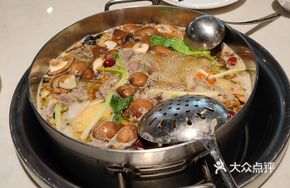 Special Herbal Clear Soup Pot