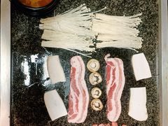 -小黑猪石板烤肉(皇冠花园店)