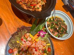 -老滇山寨•云南特色菜•地方菜•民族风情歌舞表演(金碧店)