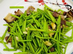 篱蒿炒腊肉-九头鸟酒家(四道口店)