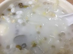 -麦当劳(湛江大厦店)