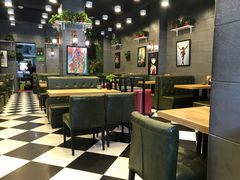 -愉肴麻辣香锅(中山路店)