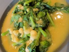 豌豆黄浸豌豆尖-半山腰·云南菜(侨福芳草地店)