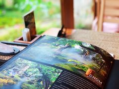 -Chom Cafe and Restaurant