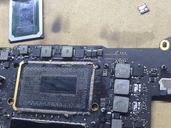 -Apple Store苹果手机电脑售后维修中心(浦东店)