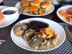 -荣誉国际酒店-云顶旋转餐厅