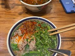 -云阿蛮云南生烫牛肉米线(奉贤路店)