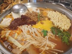 部队火锅-富乐满韩国正宗炸鸡韩国料理(虹泉路店)
