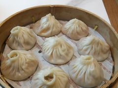 蟹粉小笼-馋三尺蟹粉小笼(人民广场店)