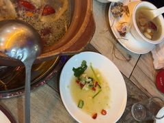 -东记炭炉·海鲜鸡煲(龙华店)