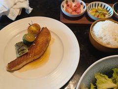 -雾山韩式烤肉·海南糟粕&椰子鸡火锅·海景餐厅(三亚绿发山海天JW万豪酒店)