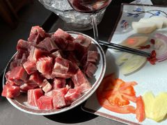 -毛辣果·贵州红酸汤牛肉火锅(西单店)