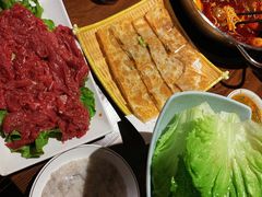 -乡土黄·鲜牛肉火锅·小龙虾(兴业街店)