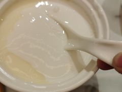 顺德双皮奶-粤仔湾砂锅粥(金太湖店)
