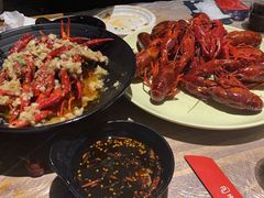 -巴厘龙虾·榜首油焖大虾(音乐学院·沿江酒馆店)