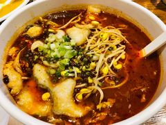-渝是乎川渝小炒(新世界百货望京店)