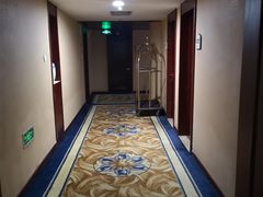 -西港航空酒店(银川南门广场机场巴士店)