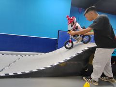 -八爪矩阵极限运动馆·儿童平衡车·感统训练(南海子公园校区)