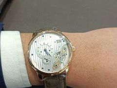 -亨吉利世界名表中心(华润万象城店)