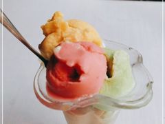-古老冰山特色冰淇淋店(艾提尕尔店)