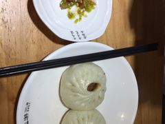 -凤起龙游老面包子(凯德晶品店)