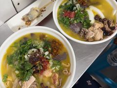 -文山荷鲜居(翠湖店)