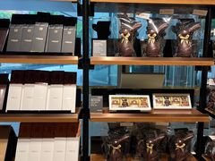 -Laderach 莱德拉(上海环贸iapm店)