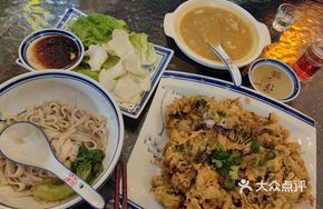 Braised Shark's Fin with Bird's Nest