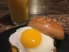 -HIGH FIVE哈福手工汉堡(桂林路店)