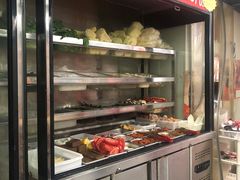 面包甜点陈列柜-四川老牛麻辣烫(北门桥店)