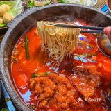 在昆明！好吃！便宜的酸汤火锅！！！座无虚席