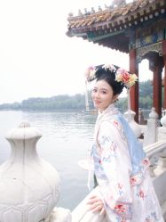 -初见美妆造型工作室