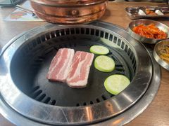 -香猪坊韩国烤肉专属门店(魏公村店)
