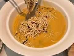 蟹黄煮干丝-枕水江南(铁西万象汇店)